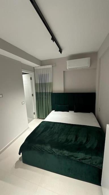 Host Apartament Elio 티라나 외부 사진